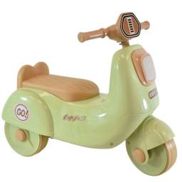 Buggy triciclo con luz y sonido 54x40x23cm. Verde