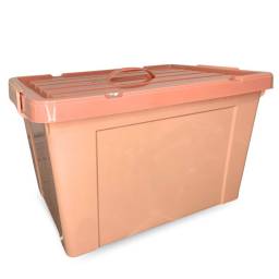 Caja plstica rosa apilable con ruedas 100Lts.